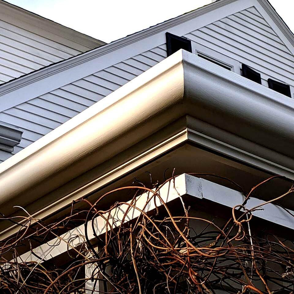 16'0" White 4" X 5" Fiberglass Gutter w/ 1-3/4" Bed Molding (FG7516) | 16' Fiberglass Gutter with Bed Molding - Durable Solution | Explore our 16' White 4" x 5" Fiberglass Gutter with 1-3/4" Bed Molding for lasting beauty and durability. Perfect for all c